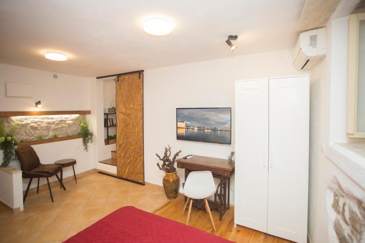 Apartment Natalia Old Town Split Buitenkant foto