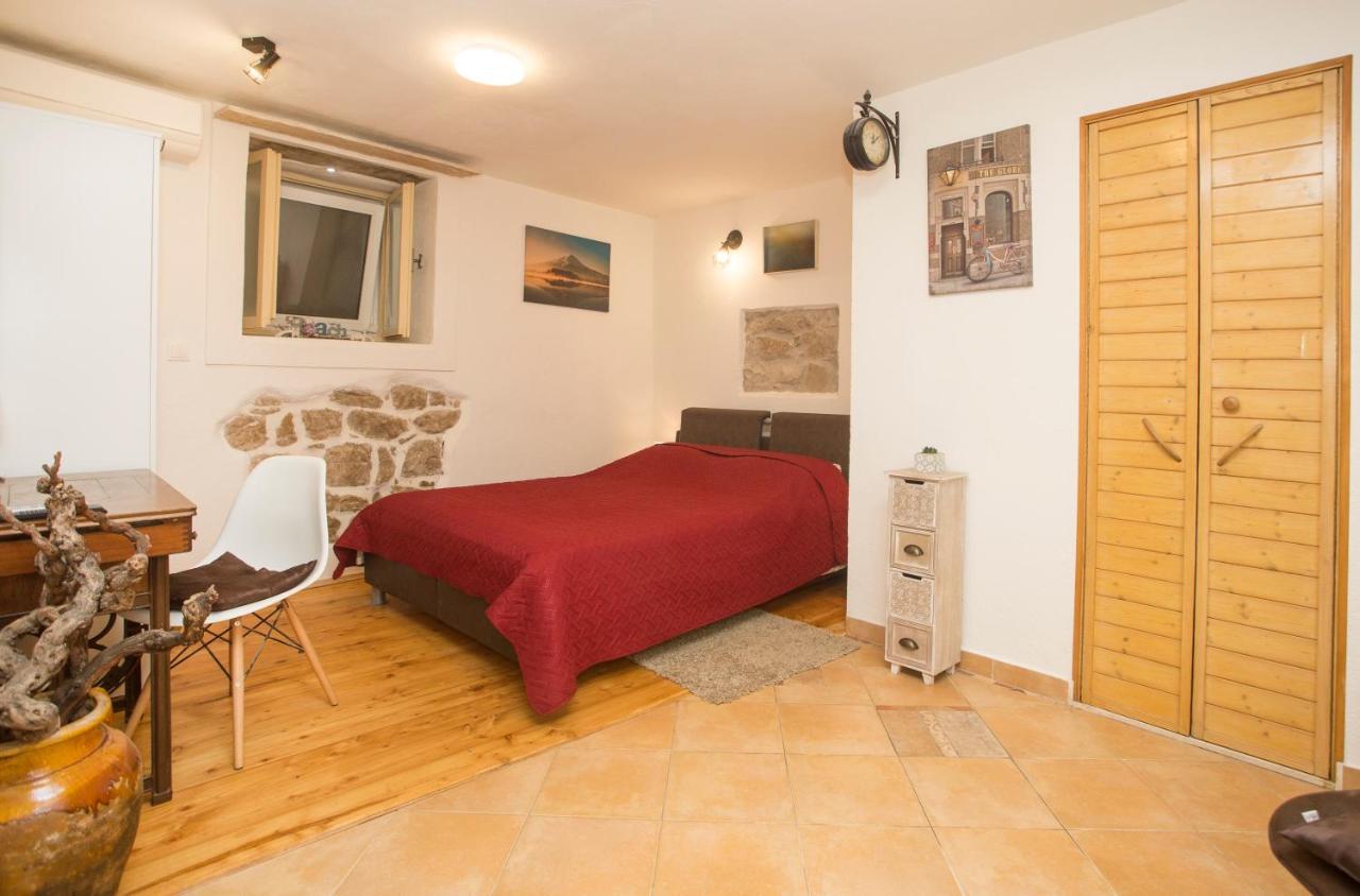 Apartment Natalia Old Town Split Buitenkant foto