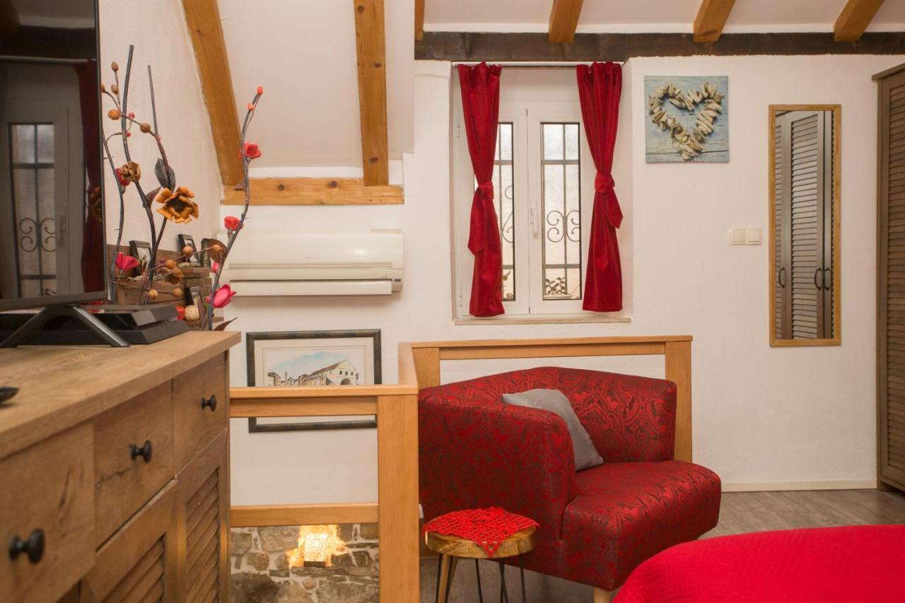 Apartment Natalia Old Town Split Buitenkant foto