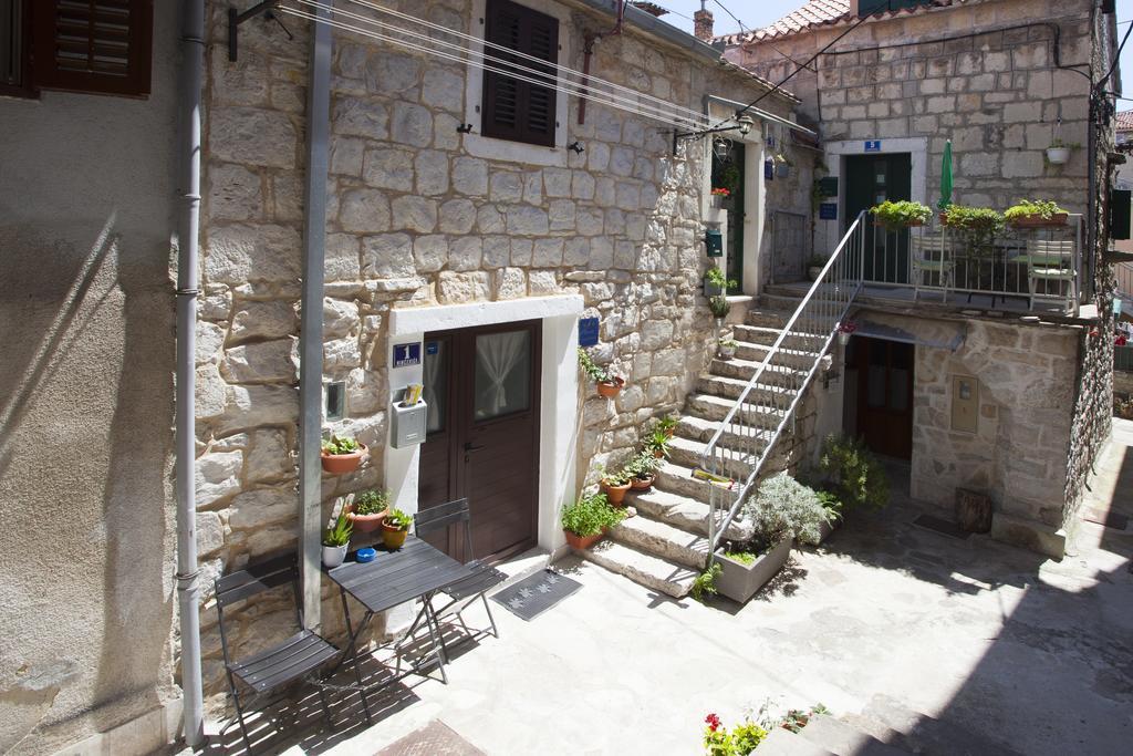 Apartment Natalia Old Town Split Buitenkant foto